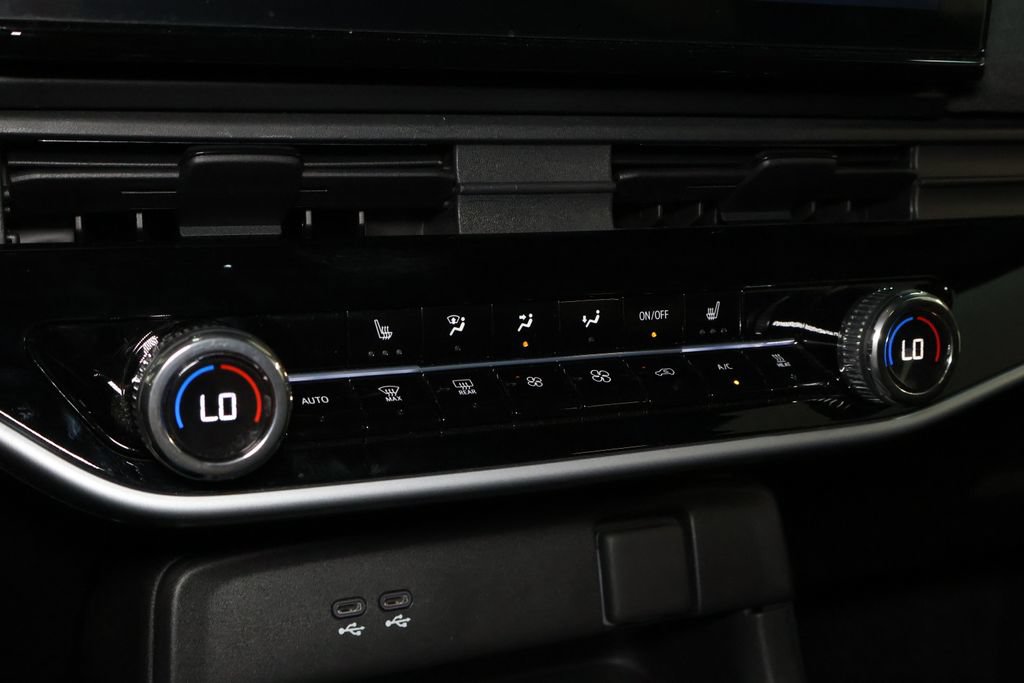 Used 2025 Honda Prologue EX image 31