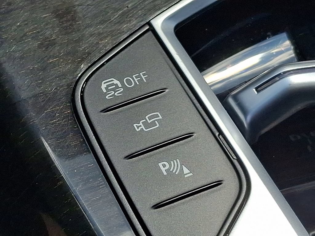 Used 2023 BMW i4 eDrive40 w/ Parking Assistance Package RWD image 27