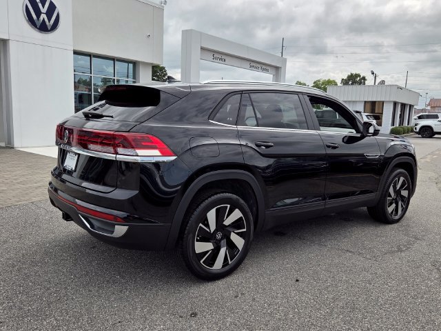 New 2026 Volkswagen Atlas Cross Sport SE FWD image 12