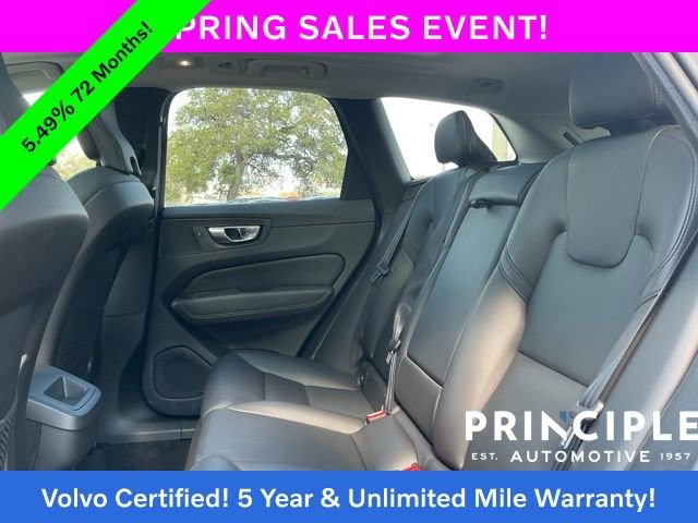 Certified 2025 Volvo XC60 B5 Core image 33