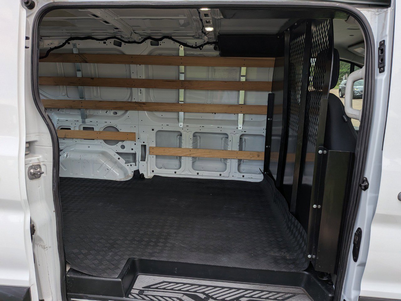 Used 2024 Ford Transit 250 Low Roof w/ Exterior Upgrade Package RWD image 13