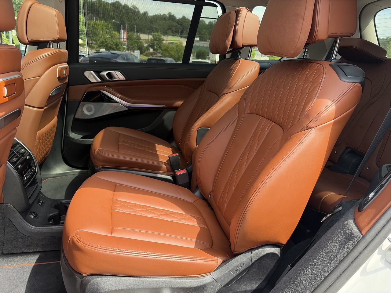 Certified 2025 BMW X7 M60i AWD/4WD image 31