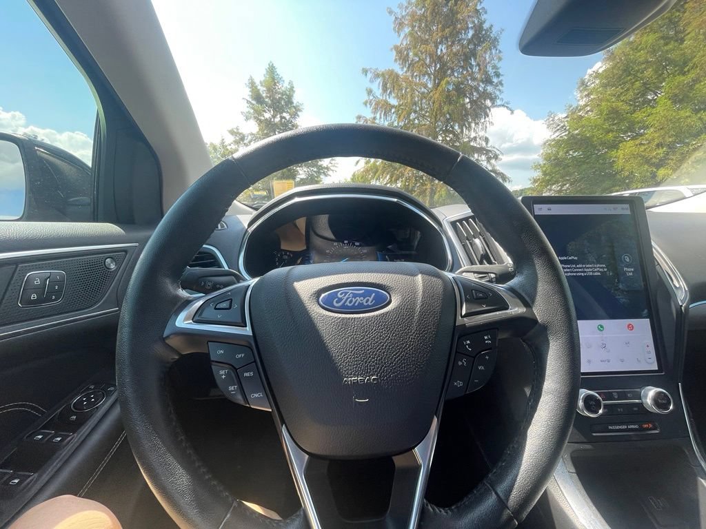 Used 2021 Ford Edge Titanium AWD/4WD image 13