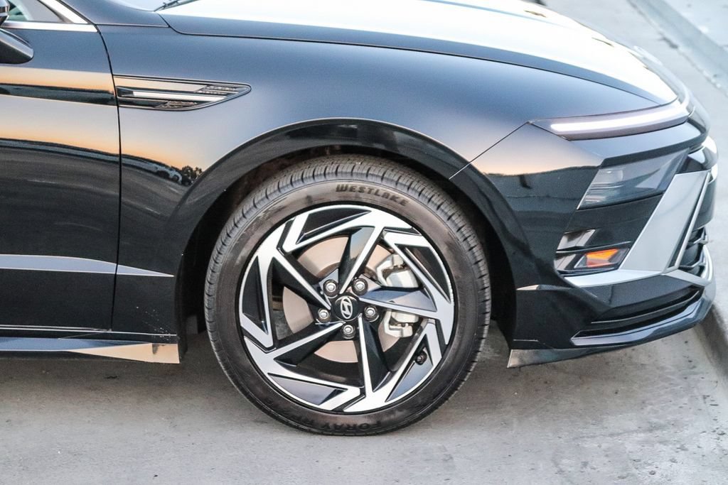 Used 2024 Hyundai Sonata SEL w/ Convenience Package FWD image 11
