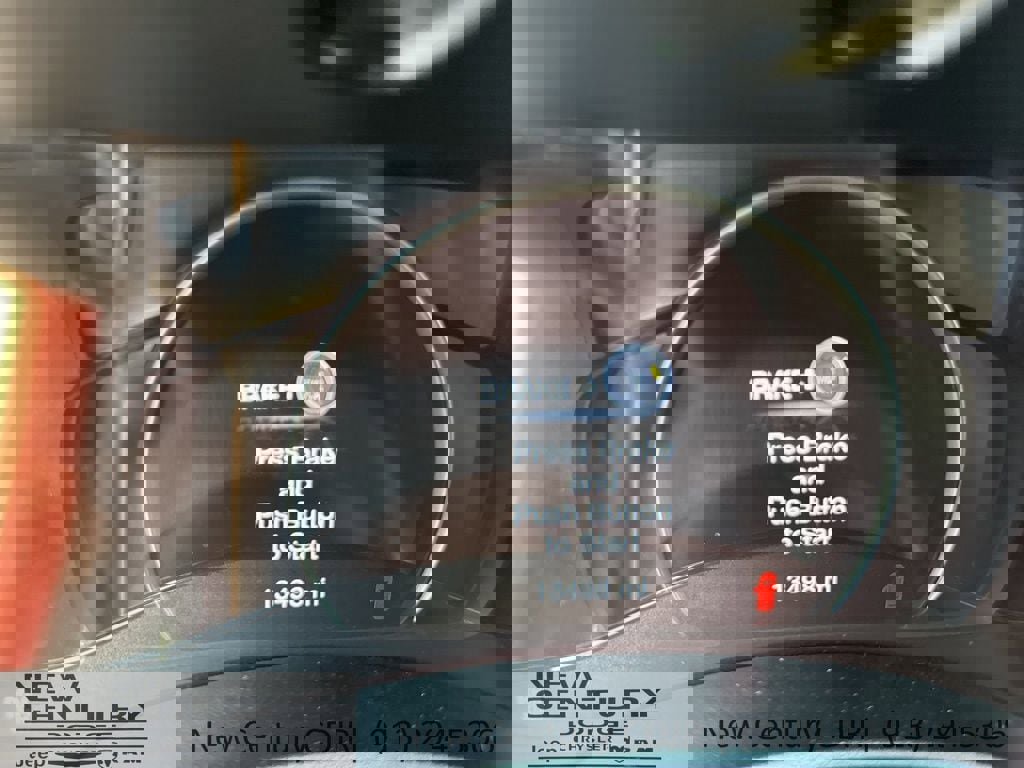 Used 2022 Dodge Durango R/T w/ Blacktop Package image 17