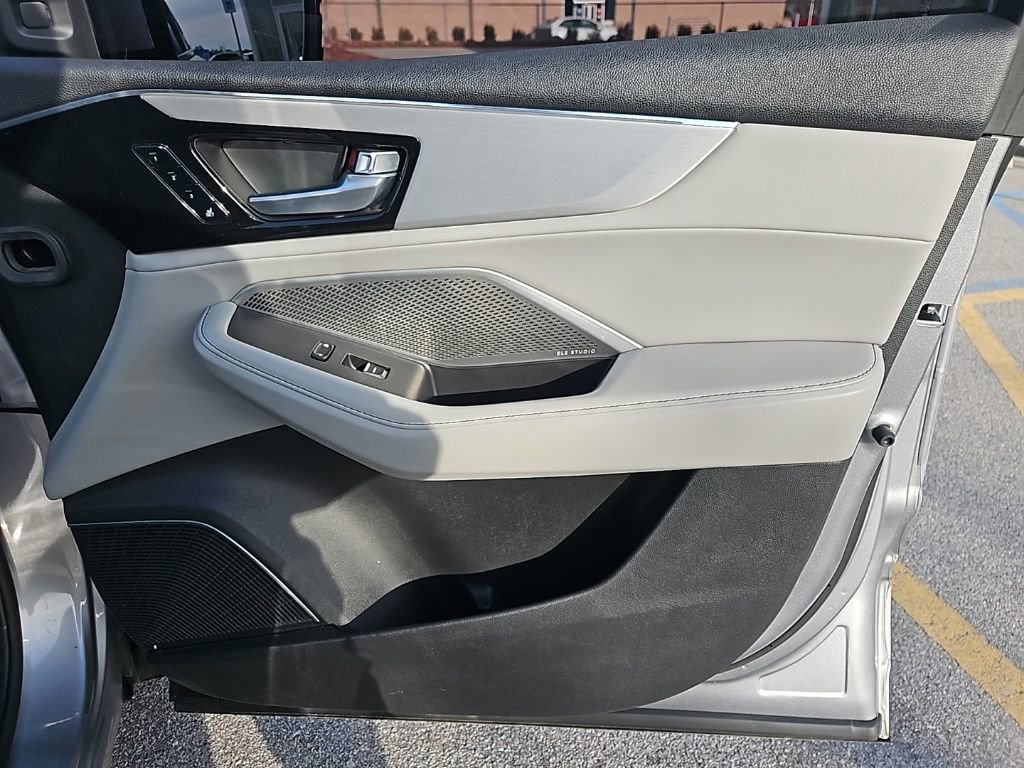 Used 2022 Acura MDX FWD w/ Technology Package image 40