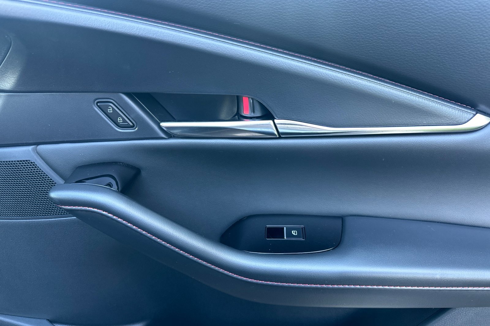 Used 2025 MAZDA CX-30 AWD 2.5 S w/ Preferred Package image 30