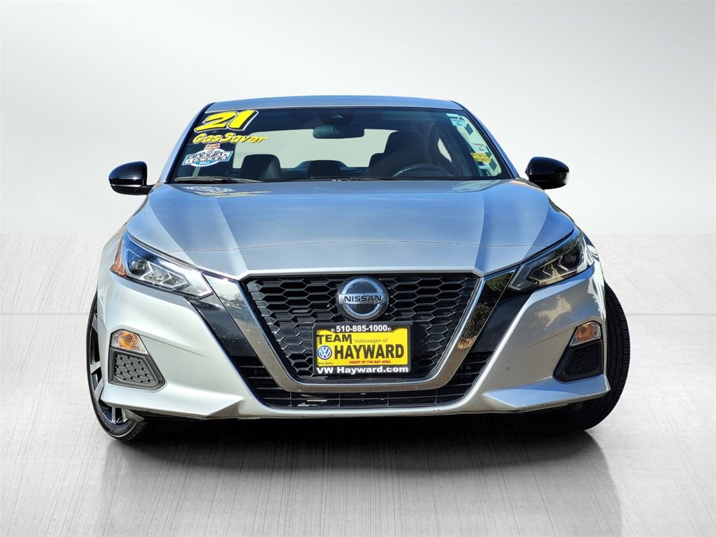 Used 2021 Nissan Altima 2.5 SR image 2