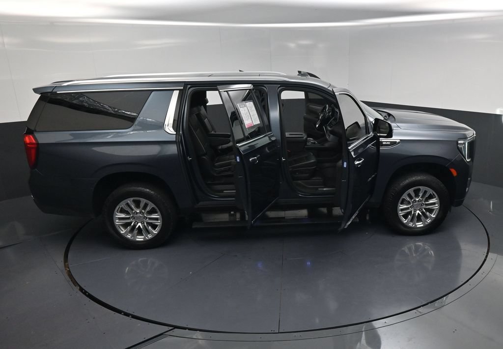 Used 2021 GMC Yukon XL SLT w/ SLT Premium Package RWD image 28