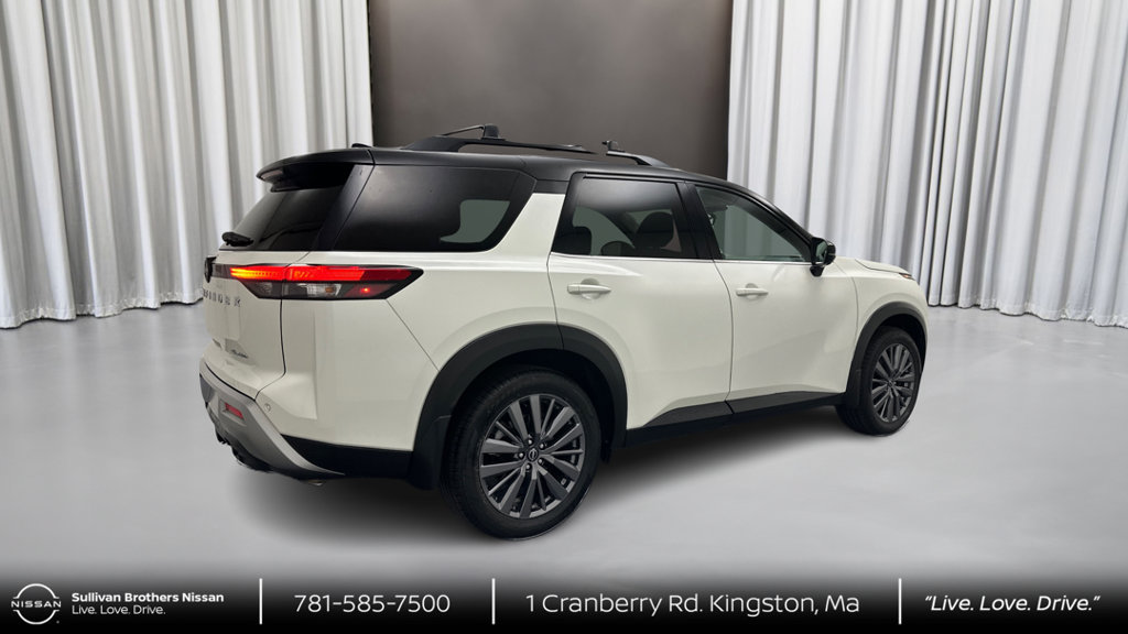 Certified 2023 Nissan Pathfinder SL w/ SL Premium Package AWD/4WD image 5