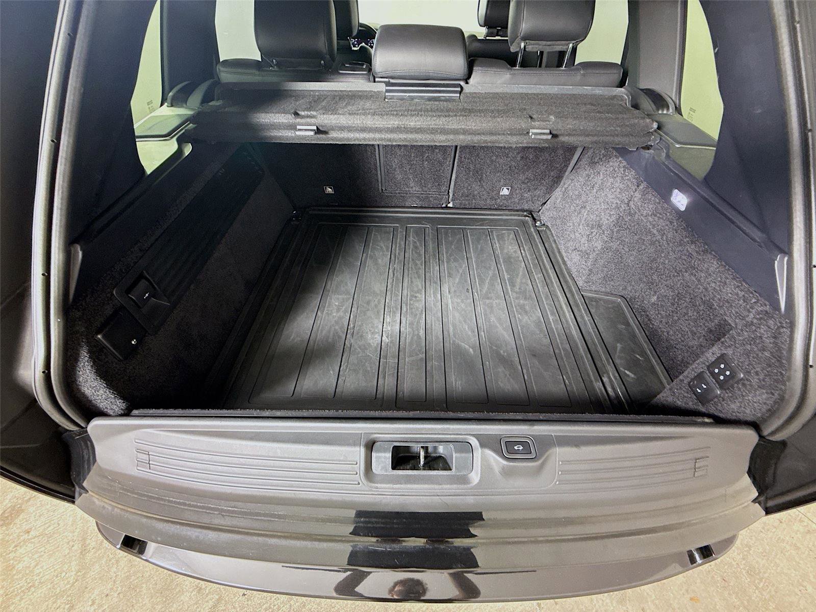 Used 2019 Land Rover Range Rover HSE image 15