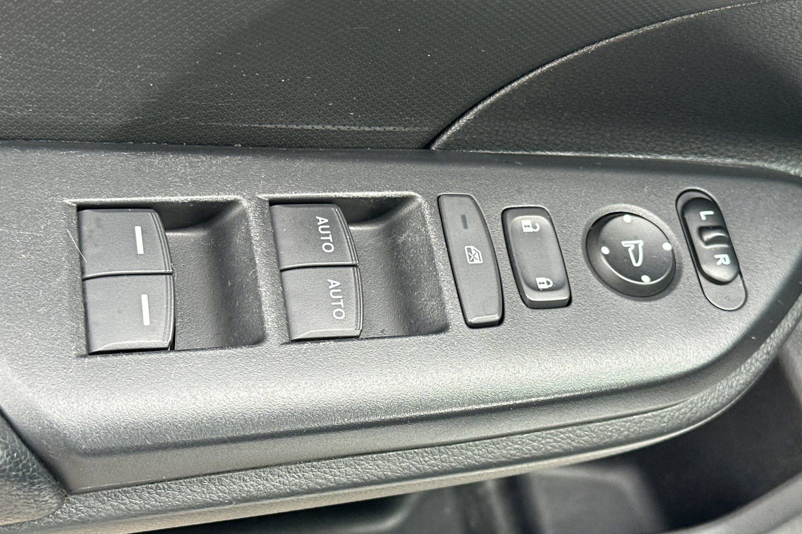 Used 2020 Honda Civic Sport image 12