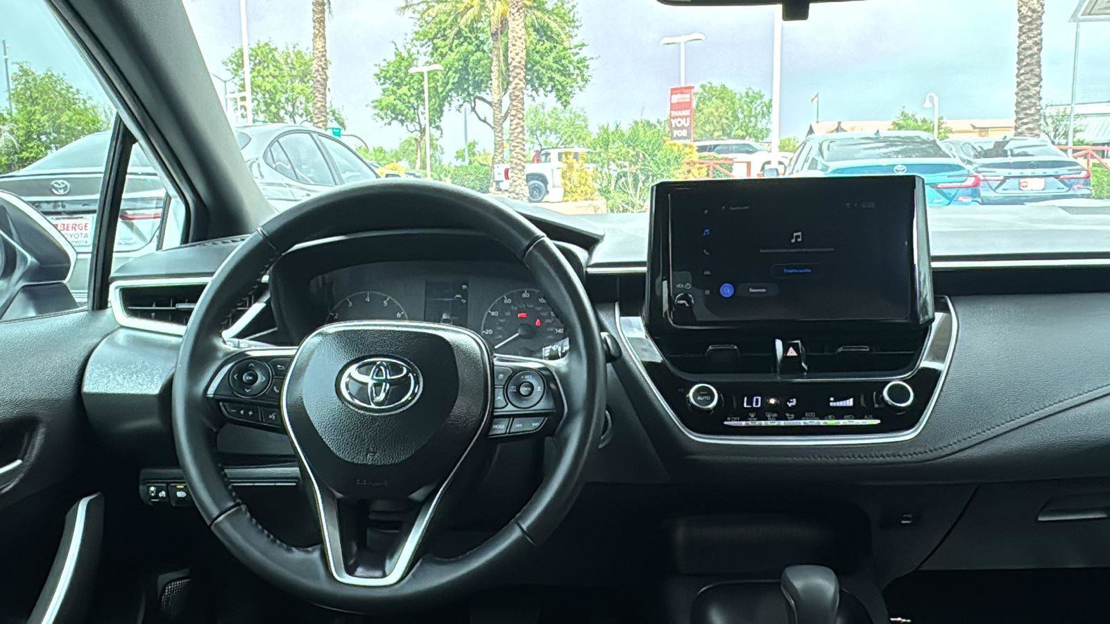 Used 2025 Toyota Corolla SE image 10
