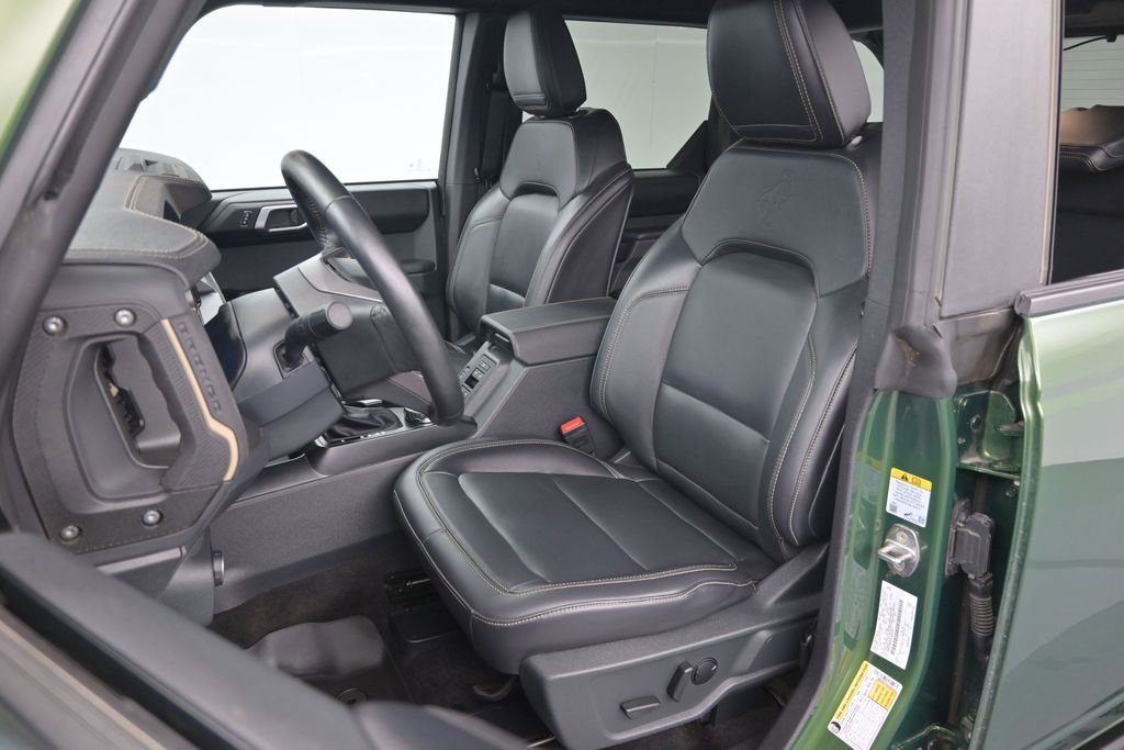 Certified 2025 Ford Bronco Badlands AWD/4WD image 16