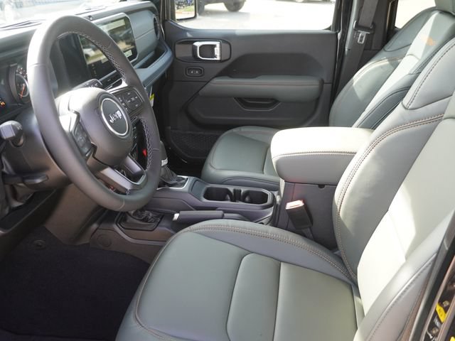 New 2026 Jeep Gladiator Mojave w/ Safety Group AWD/4WD image 17