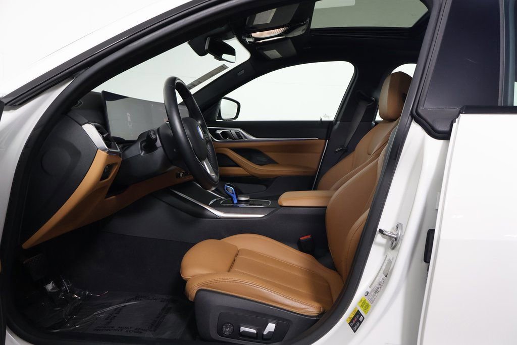 Used 2023 BMW i4 eDrive35 w/ Premium Package image 10