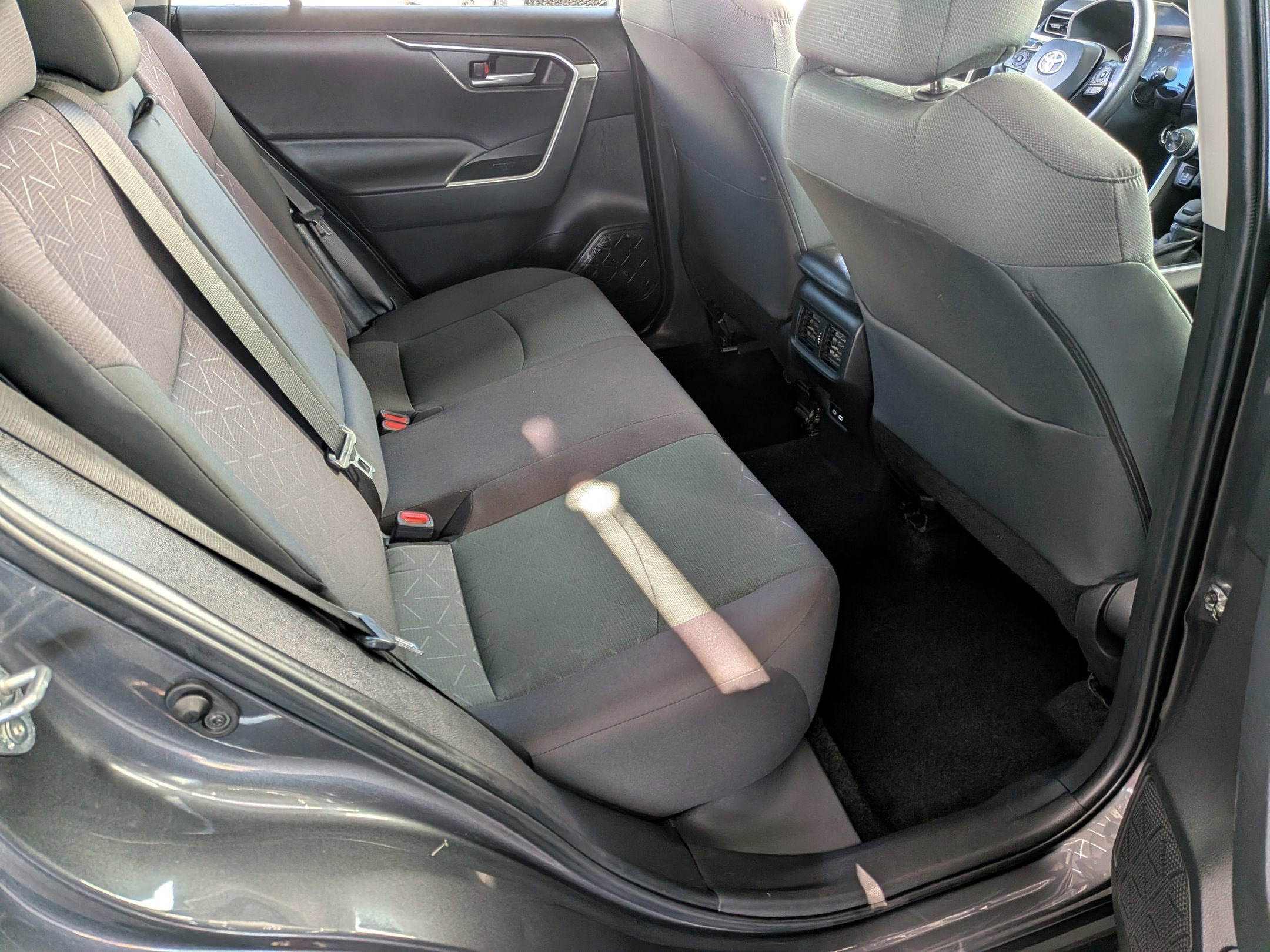 Certified 2024 Toyota RAV4 XLE AWD/4WD image 32