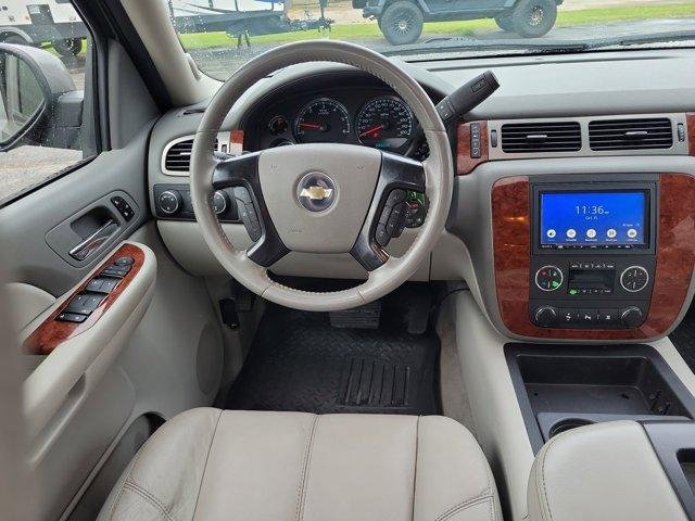 Used 2009 Chevrolet Tahoe LT w/ Luxury Package image 16