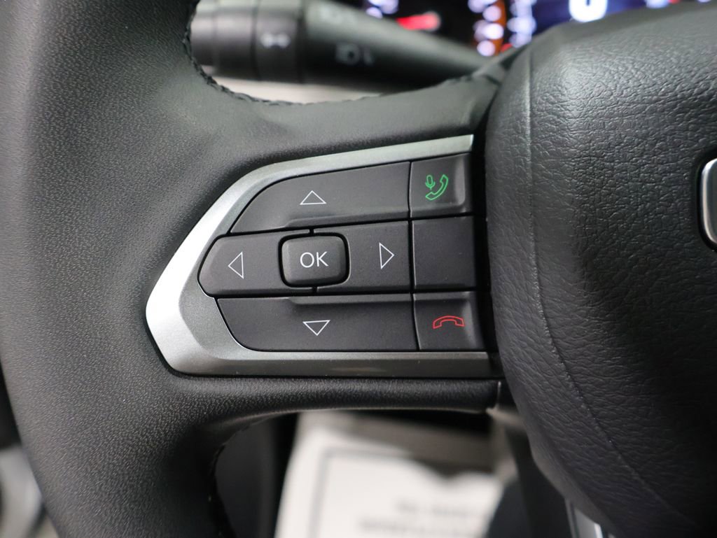 Used 2025 Jeep Compass Limited image 37