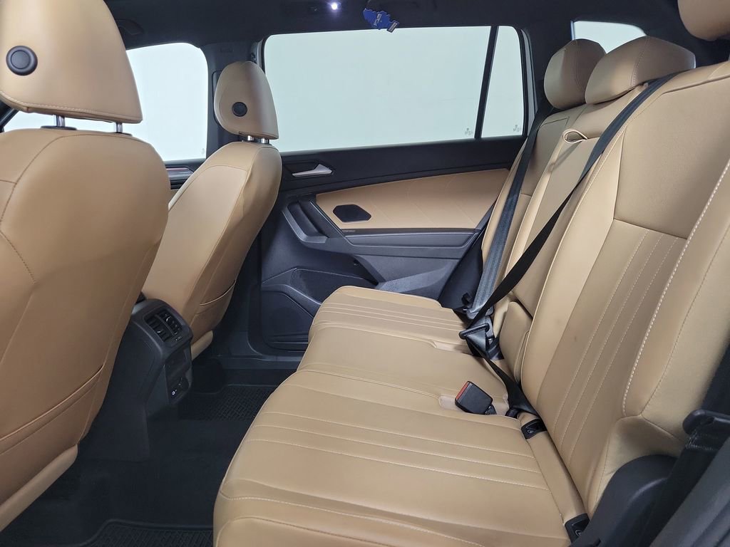 Used 2022 Volkswagen Tiguan SE R-Line AWD/4WD image 24