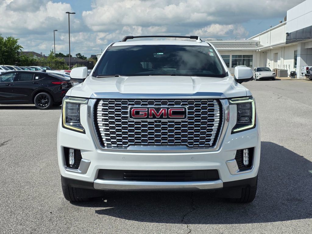 Used 2021 GMC Yukon Denali w/ Denali Ultimate Package AWD/4WD image 2