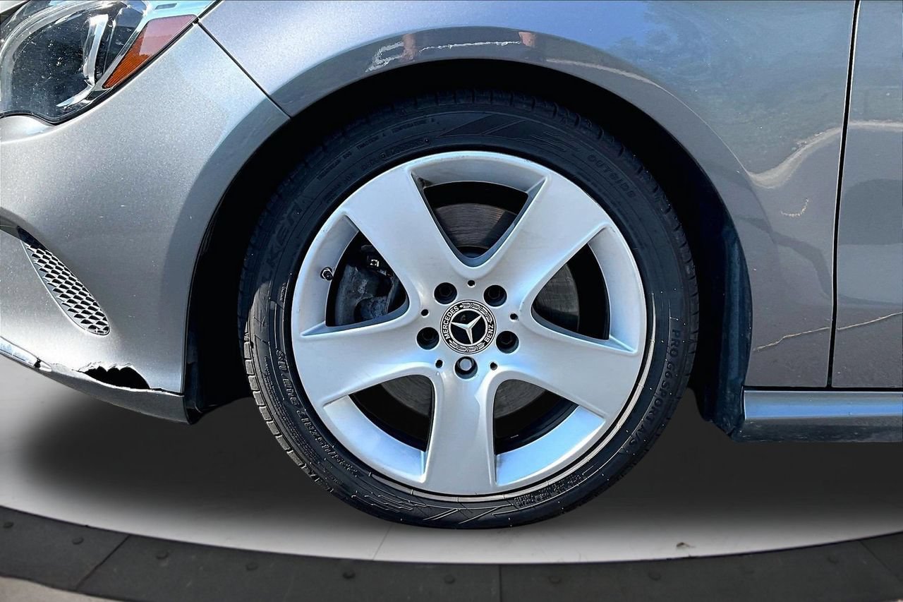 Used 2019 Mercedes-Benz CLA 250 4MATIC image 31