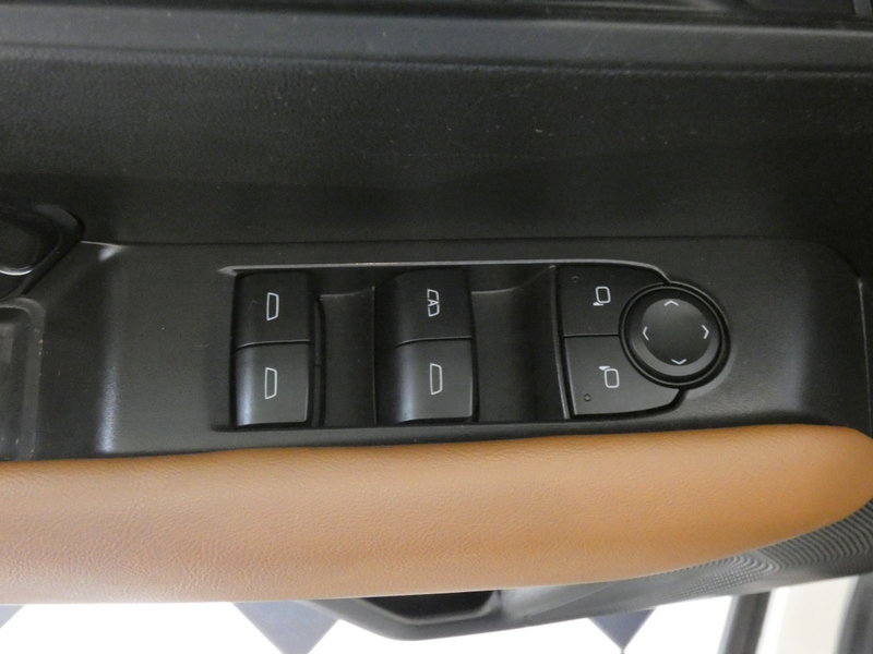 Used 2023 GMC Canyon AT4 w/ AT4 Premium Package AWD/4WD image 21