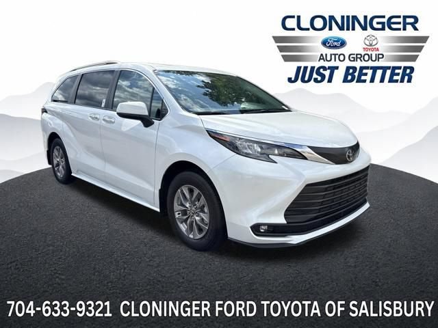 Used 2026 Toyota Sienna XLE
