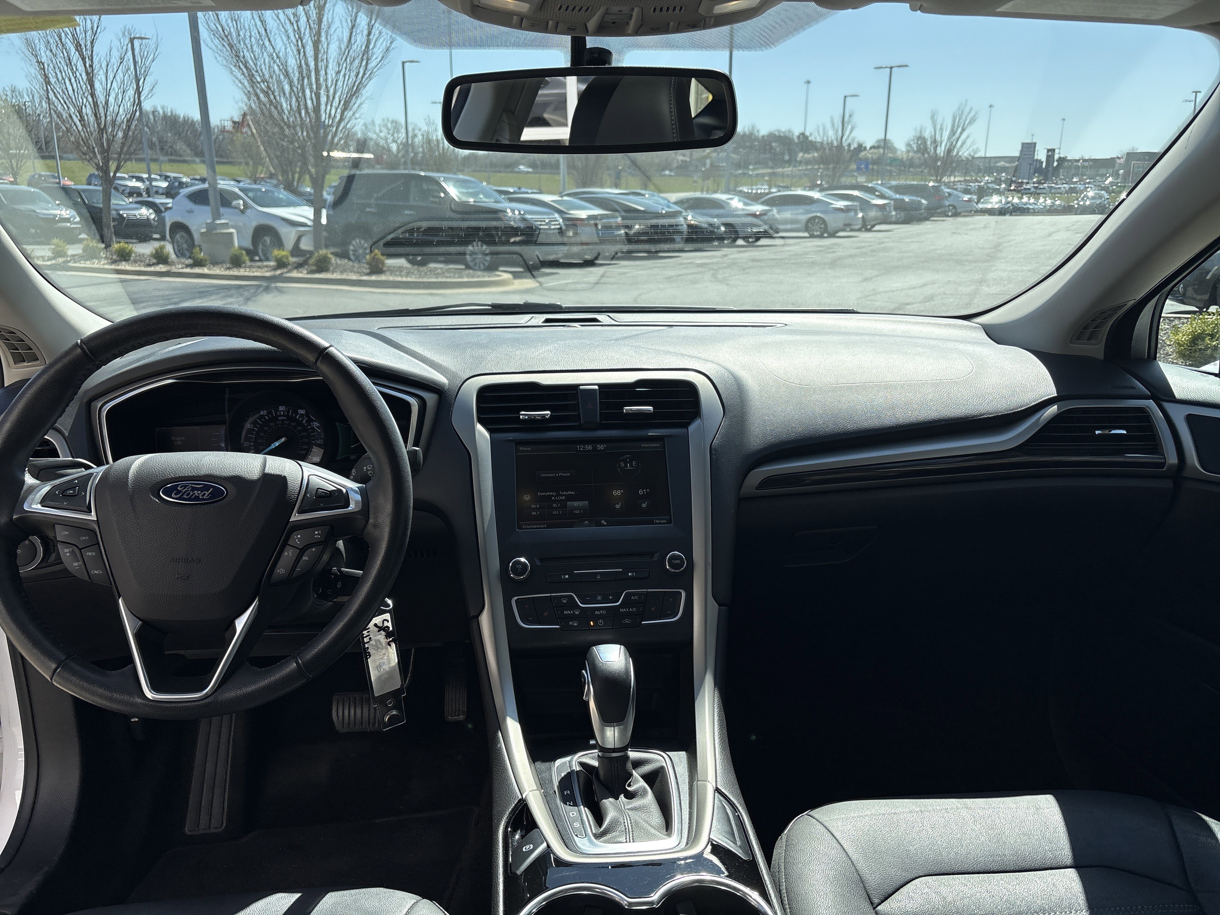 Used 2016 Ford Fusion SE w/ Equipment Group 202A image 28