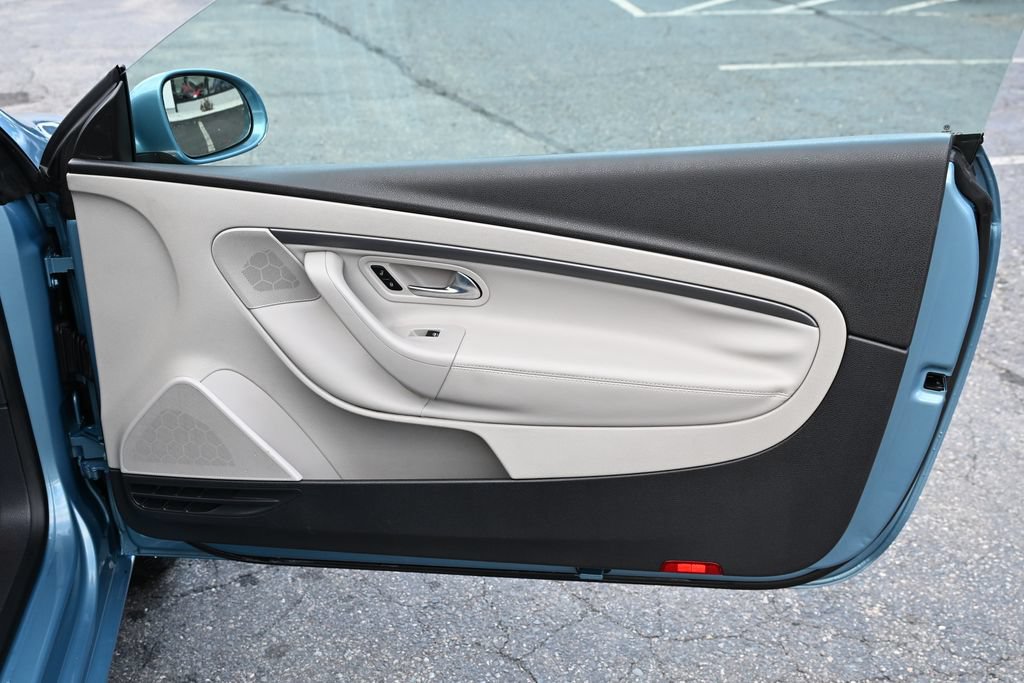 Used 2007 Volkswagen Eos 2.0T FWD image 24