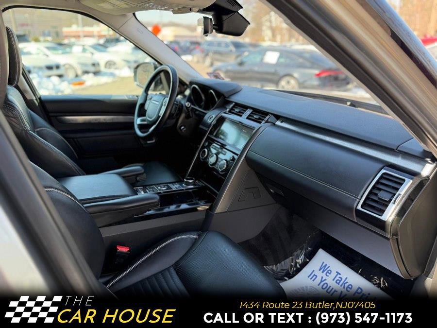 Used 2017 Land Rover Discovery First Edition image 25