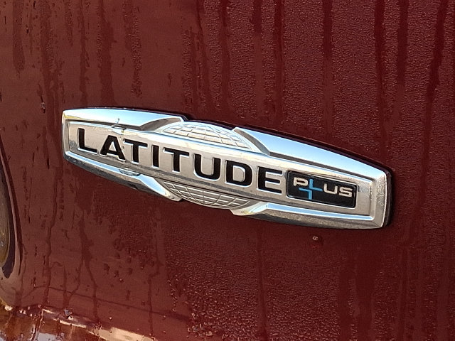 Used 2020 Jeep Cherokee Latitude Plus AWD/4WD image 32