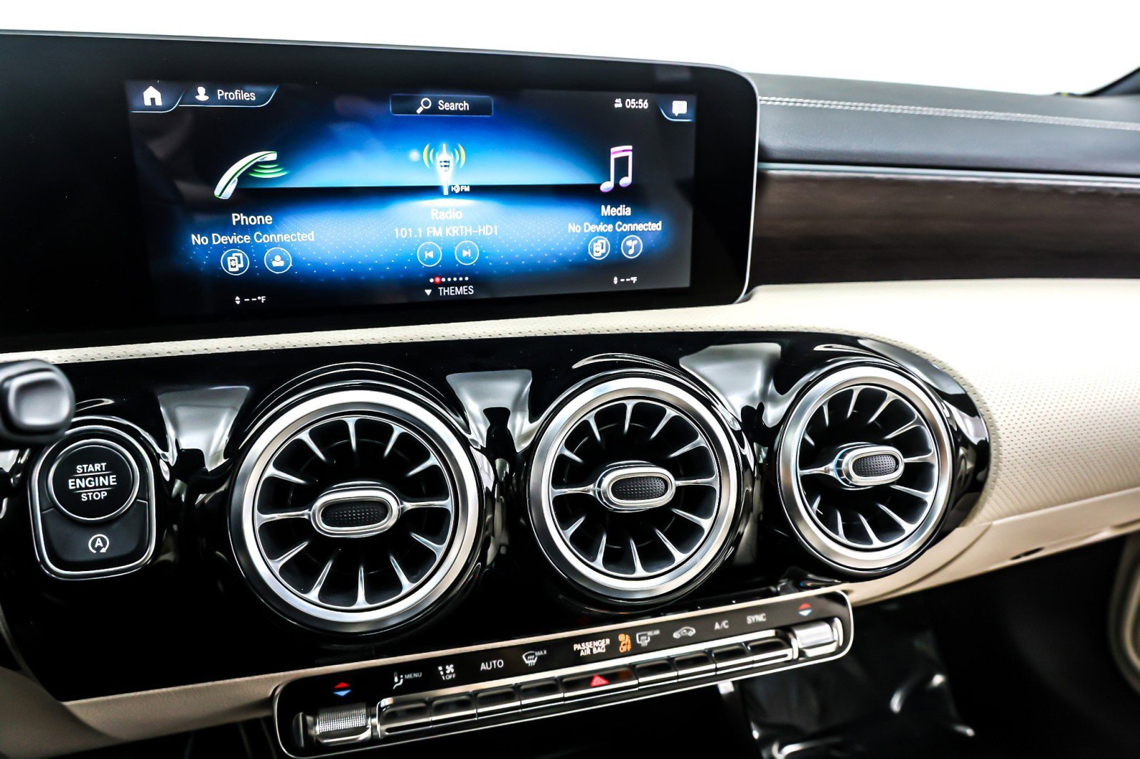 Used 2020 Mercedes-Benz CLA 250 image 20