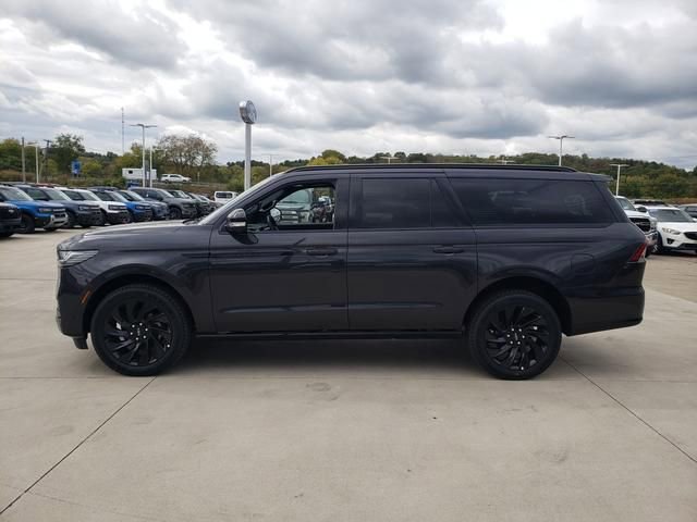 New 2025 Lincoln Navigator L Reserve w/ Jet Appearance Package image 5