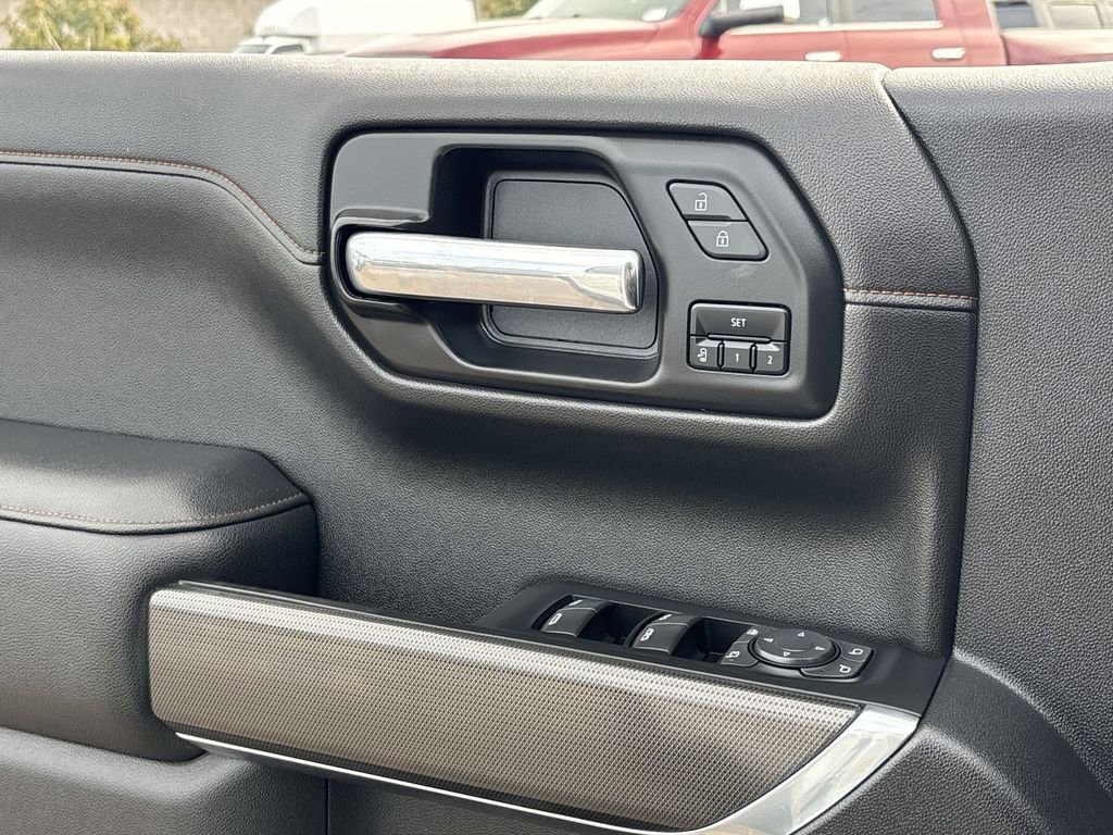 Used 2022 GMC Sierra 1500 AT4 w/ AT4 Premium Package image 24