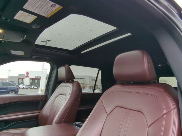 Used 2024 Ford Expedition Max Limited image 10