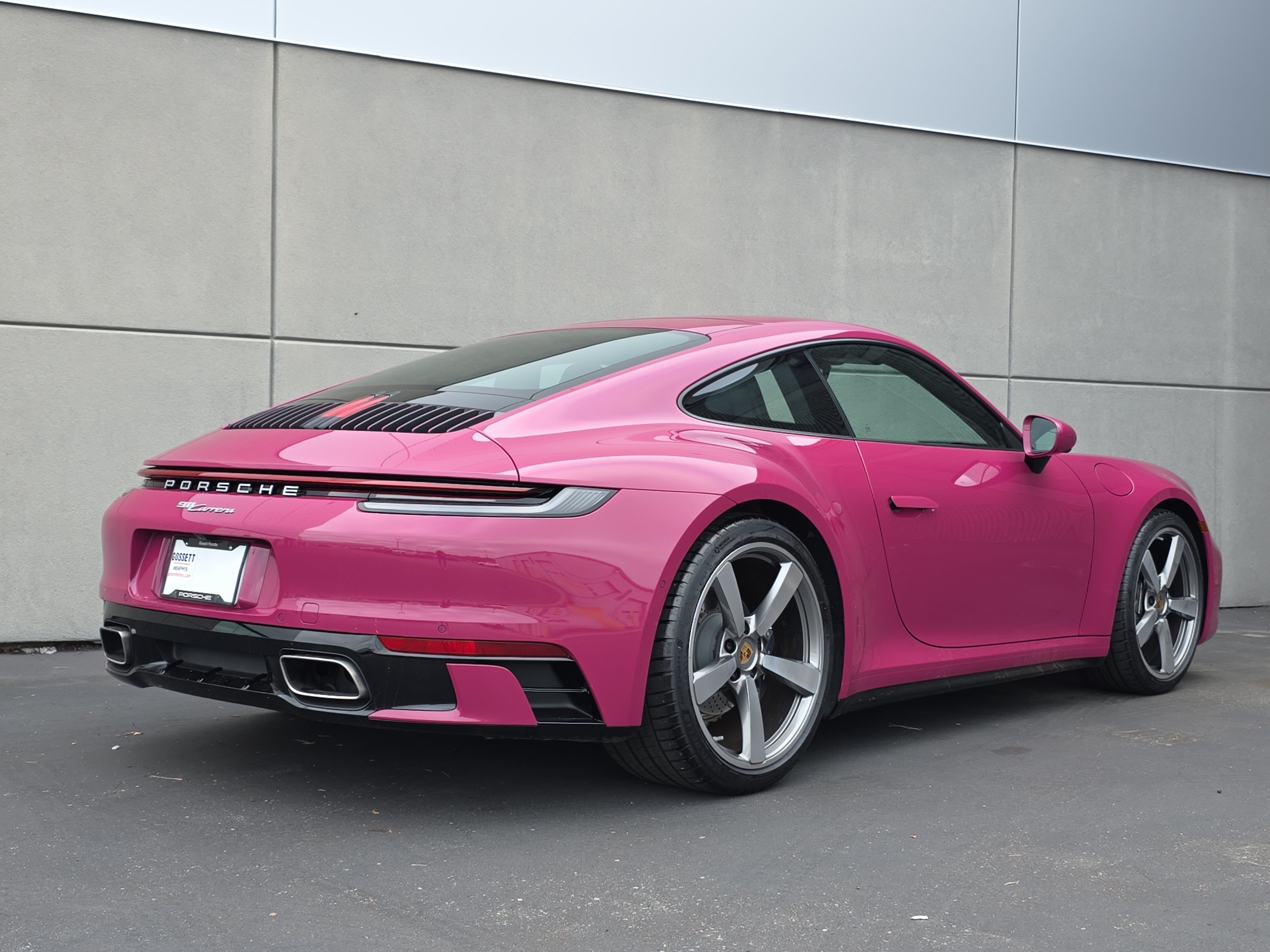 Used 2024 Porsche 911 Carrera RWD image 7