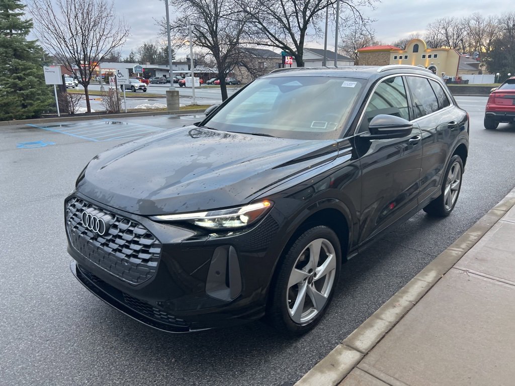 Certified 2025 Audi Q5 Premium Plus image 42