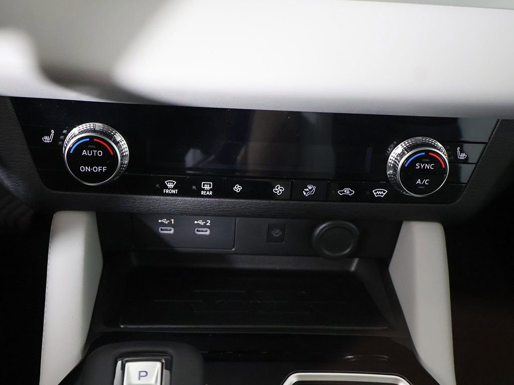 New 2025 Mitsubishi Outlander SE AWD/4WD image 49