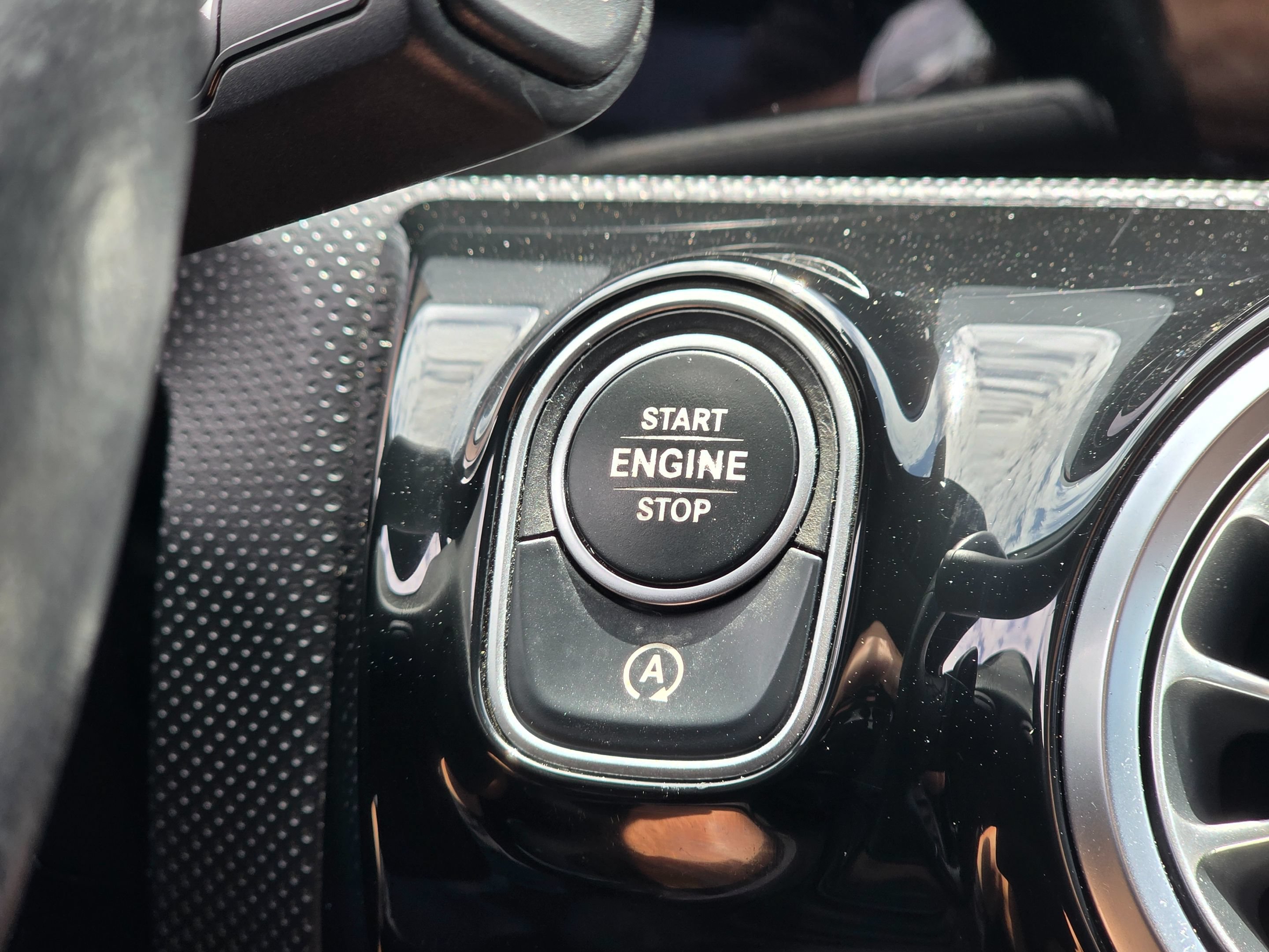 Used 2019 Mercedes-Benz A 220 w/ Parking Assistance Package image 36