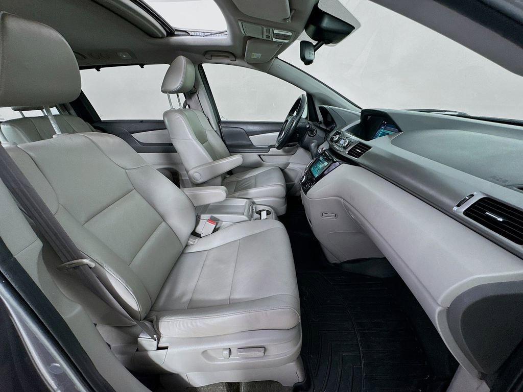 Used 2016 Honda Odyssey EX-L image 37