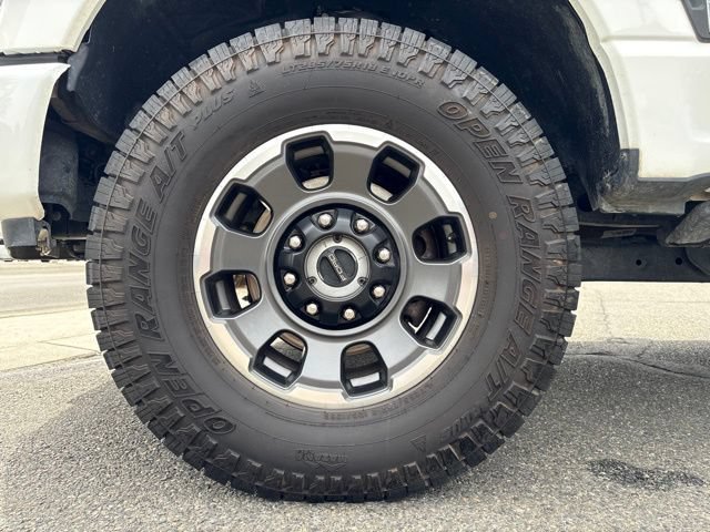 Used 2024 Ford F350 Platinum w/ Tremor Off-Road Package AWD/4WD image 9