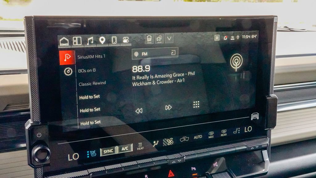 Used 2026 GMC Hummer EV SUV w/ LPO, Dark Essentials Package AWD/4WD image 19