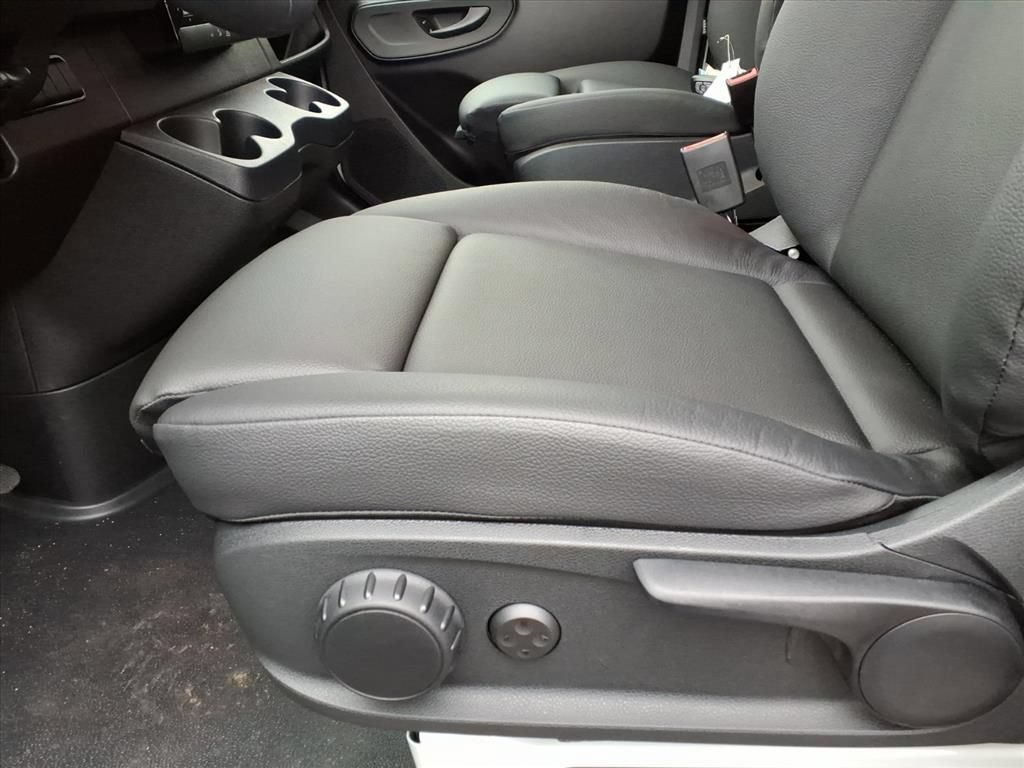 Used 2026 Mercedes-Benz Sprinter 2500 image 14