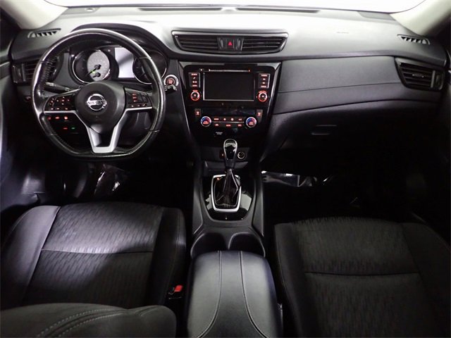 Used 2020 Nissan Rogue SV image 32