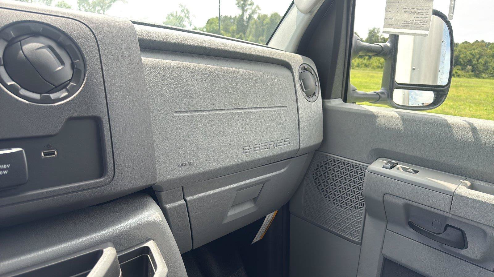 New 2027 Ford E-350 and Econoline 350 Super Duty w/ Power Equipment Group RWD image 26