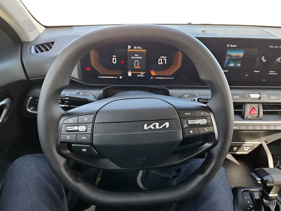 Used 2025 Kia K4 LXS FWD image 13