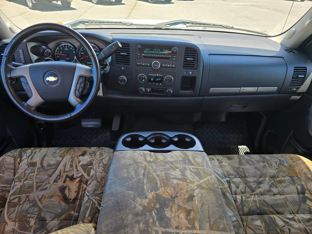 Used 2013 Chevrolet Silverado 1500 LT w/ All-Star Edition AWD/4WD image 5
