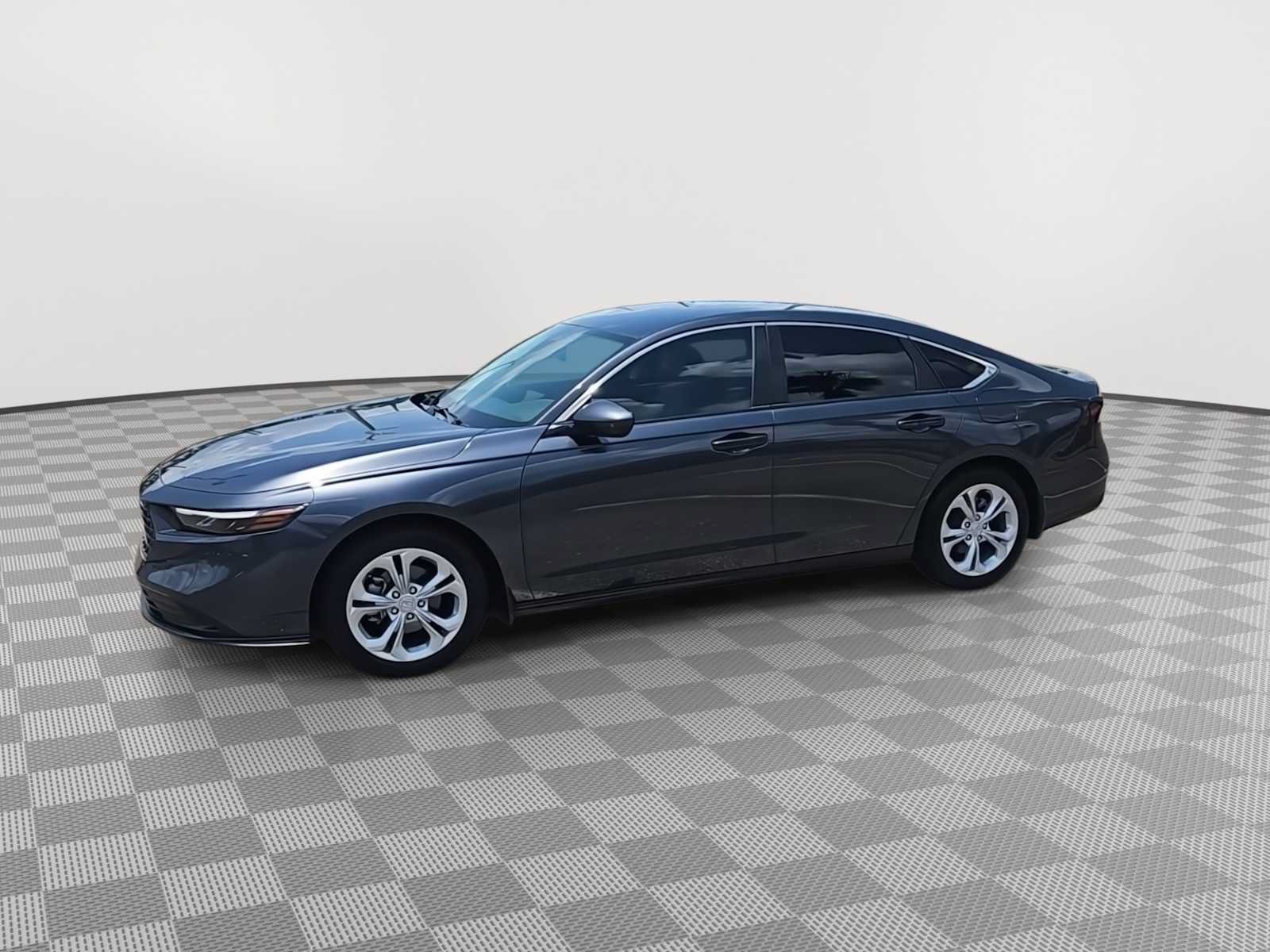 Certified 2025 Honda Accord LX image 4