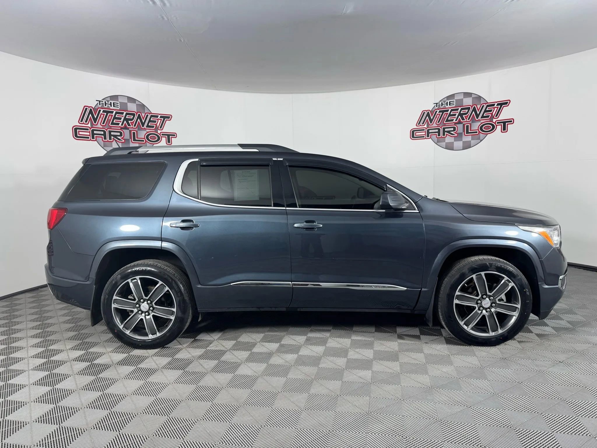 Used 2019 GMC Acadia Denali w/ Technology Package image 8